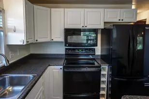 434 Mary St, Jeannette, PA 15644 - Photo 14