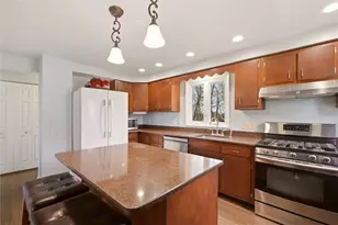 3217 Sundale Dr, Pittsburgh, PA 15116 - Photo 8