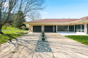 102 Peasant Village Ln, Belle Vernon, PA 15012 - Photo 8