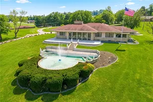102 Peasant Village Ln, Belle Vernon, PA 15012 - Photo 4