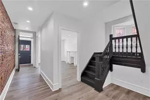 3219 Kennett Sq, Pittsburgh, PA 15213 - Photo 10