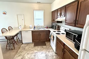 670 N Perry Hwy N, Harmony Boro, PA 16037 - Photo 12