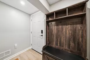 447 Saratoga Dr, Pittsburgh, PA 15236 - Photo 20