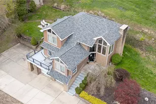 512 Argonne Blvd, Ellwood City, PA 16117 - Photo 2