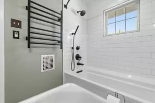 1010 Milton St, Pittsburgh, PA 15218 - Photo 20
