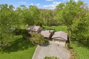 6142 Penn Dr, Penn Township, PA 16002 - Photo 6