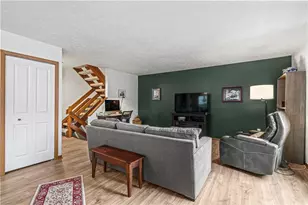 320 Spring Run Dr, Monroeville, PA 15146 - Photo 2