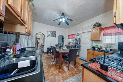 133 Carver Street, Lincoln Larimer, PA 15206 - Photo 8