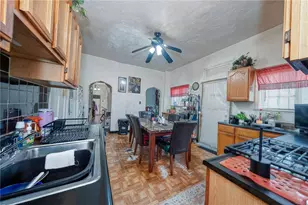 133 Carver St, Lincoln Larimer, PA 15206 - Photo 8