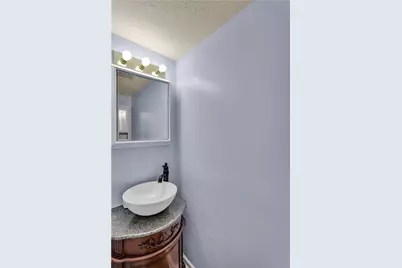 123 Stratford Ct, New Stanton, PA 15672 - Photo 8