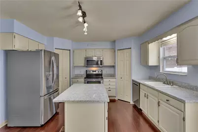 123 Stratford Ct, New Stanton, PA 15672 - Photo 18