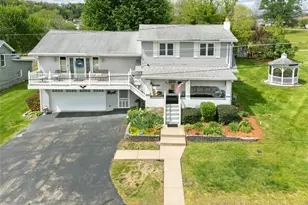 216 S 12th St, Connellsville, PA 15425 - Photo 2