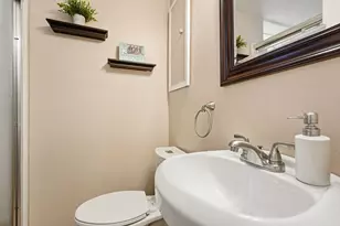 621 Portia Dr, Bethel Park, PA 15236 - Photo 22