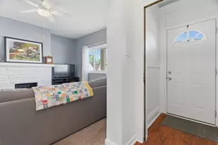 246 Dunseith St, Pittsburgh, PA 15213 - Photo 2