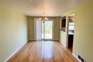 314 Scottsdale Dr, Moon/Crescent Twp, PA 15108 - Photo 8