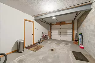 1419 Towne Square Dr, Pittsburgh, PA 15101 - Photo 36