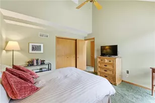 1419 Towne Square Dr, Pittsburgh, PA 15101 - Photo 16