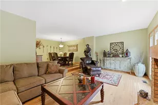 1419 Towne Square Dr, Pittsburgh, PA 15101 - Photo 4