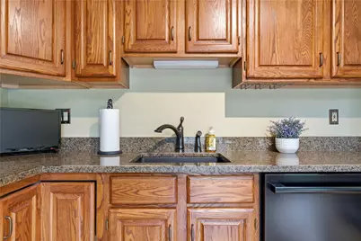 1419 Towne Square Dr, Pittsburgh, PA 15101 - Photo 10