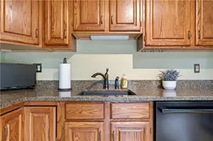 1419 Towne Square Dr, Pittsburgh, PA 15101 - Photo 10
