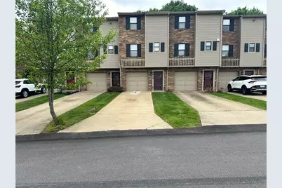 118 Forest Dr, Seven Fields Boro, PA 16046 - Photo 1
