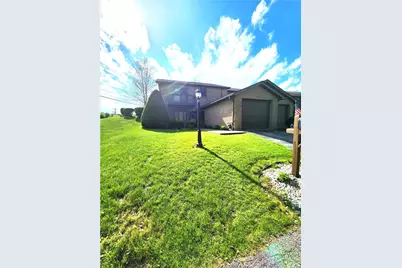 101 Sunrise Vlg, Twp of But NW, PA 16001 - Photo 2