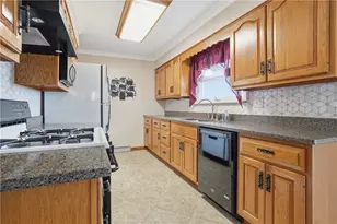 102 Kemper Rd, Twp of But SE, PA 16002 - Photo 10