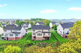 813 Balmoral Ct, Moon/Crescent Twp, PA 15108 - Photo 48