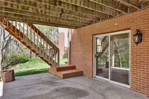 9007 Hampshire Ct, Ross Twp, PA 15237 - Photo 8