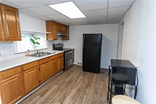 126 Snyder St, Connellsville, PA 15425 - Photo 8