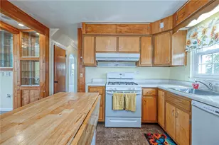 1816 Cardinal Ave, Hopewell Township, PA 15001 - Photo 4