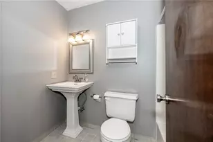 205 Briarwood Dr, White Township, PA 15701 - Photo 18
