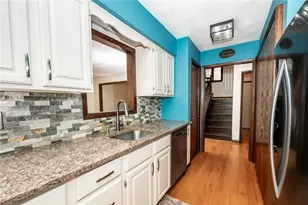 205 Briarwood Dr, White Township, PA 15701 - Photo 10