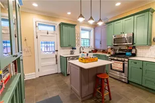 5901 Hampton St, Pittsburgh, PA 15206 - Photo 8