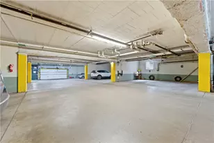 5825 Fifth Ave, Pittsburgh, PA 15232 - Photo 24