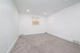 3906 Meadowbrook Blvd, Pittsburgh, PA 15227 - Photo 28