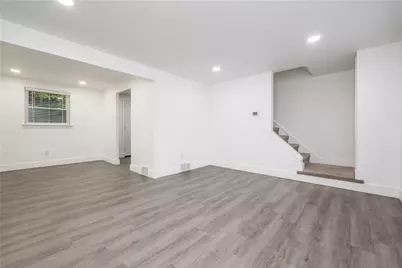 3906 Meadowbrook Blvd, Pittsburgh, PA 15227 - Photo 8