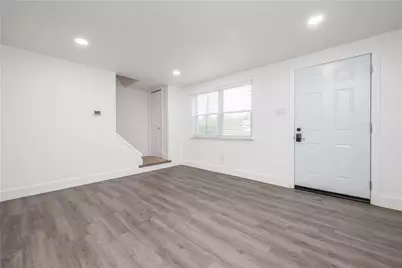 3906 Meadowbrook Blvd, Pittsburgh, PA 15227 - Photo 6