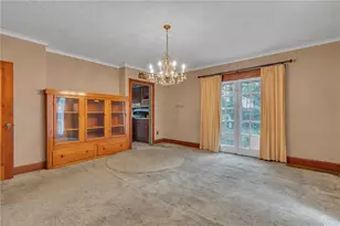 613 Briarcliff Dr, Center Township, PA 15001 - Photo 12