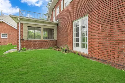 613 Briarcliff Dr, Center Township, PA 15001 - Photo 28
