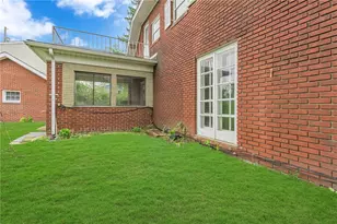 613 Briarcliff Dr, Center Township, PA 15001 - Photo 28