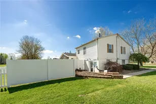 1013 Brentwood Dr, Pymatuning Township, PA 16125 - Photo 42