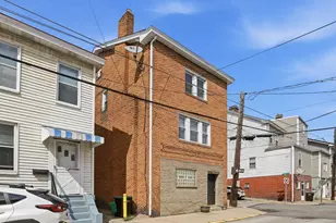 816 Penn St, Pittsburgh, PA 15215 - Photo 2