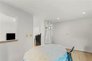 324 Greenfield Ave, Pittsburgh, PA 15207 - Photo 16
