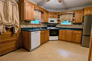 112 Patti Ln, Hopewell Township, PA 15001 - Photo 12