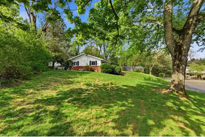 2029 Grosvenor Drive, Moon/Crescent Twp, PA 15108 - Photo 32