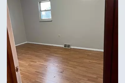 104 Wallace Ave, East Pittsburgh, PA 15112 - Photo 4