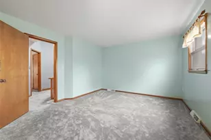 606 Canterbury Dr, Moon/Crescent Twp, PA 15108 - Photo 22