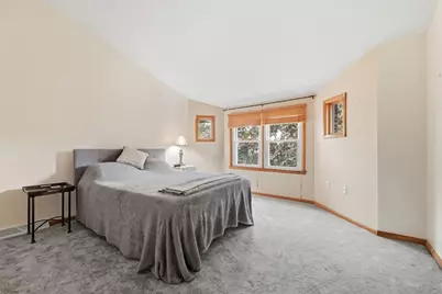 606 Canterbury Dr, Moon/Crescent Twp, PA 15108 - Photo 20