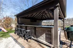 469 Mars Valencia Rd, Adams Township, PA 16059 - Photo 6